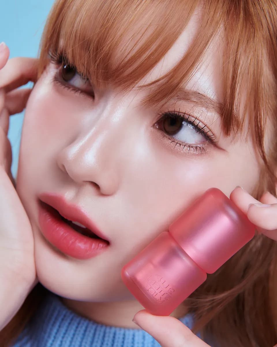 4U2 MATTE BALM Gallery - MBL-MODEL_4U2516.jpeg